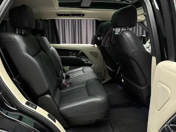 Land Rover Range Rover Autobiography 4.4 - 530 cp - 7 locuri