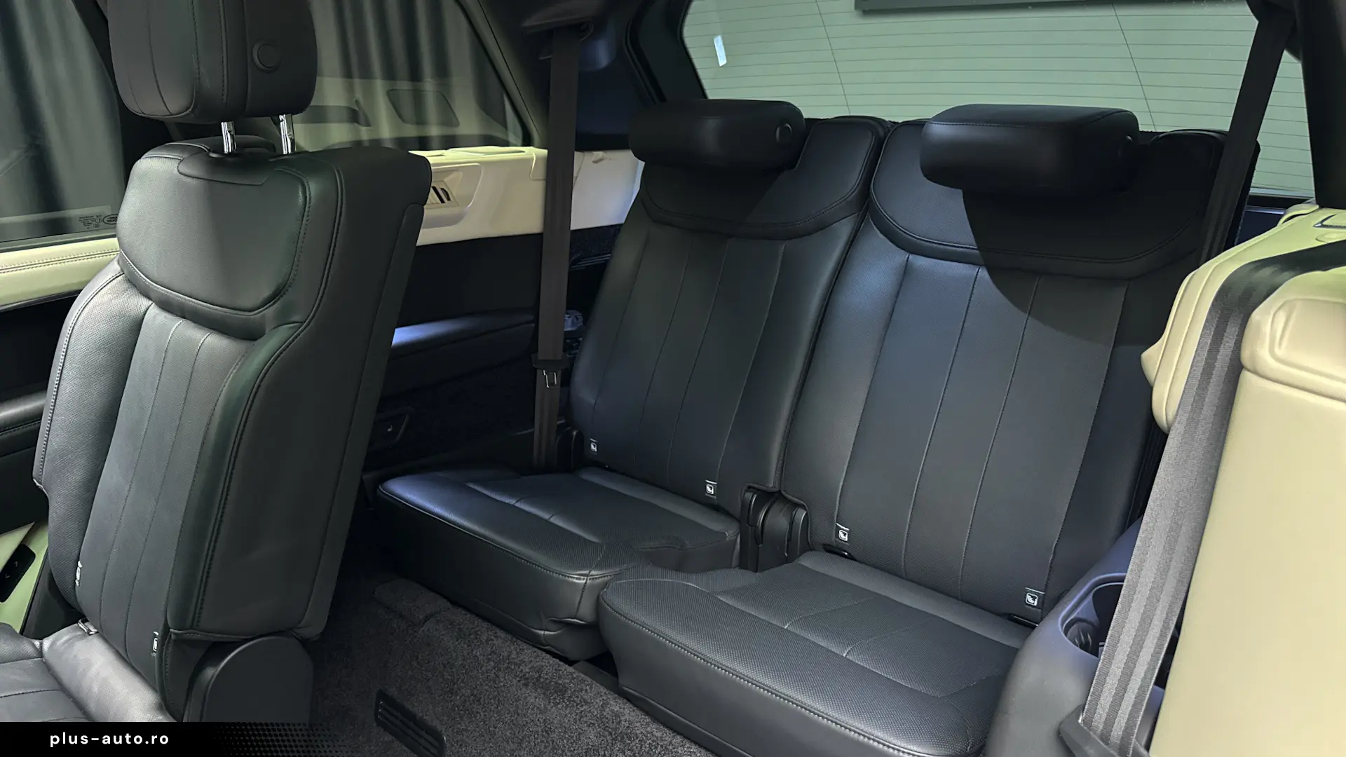 Land Rover Range Rover Autobiography 4.4 - 530 cp - 7 locuri