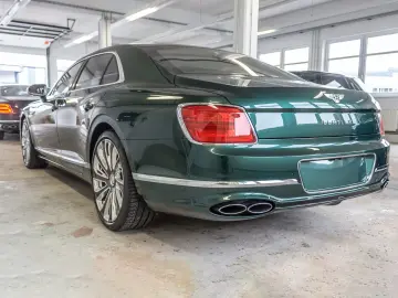 Bentley Continental Flying Spur_Mulliner_V8
