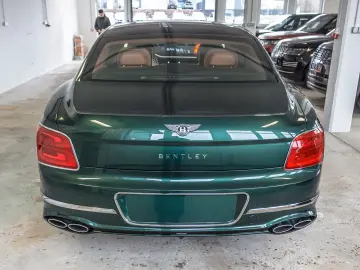 Bentley Continental Flying Spur_Mulliner_V8
