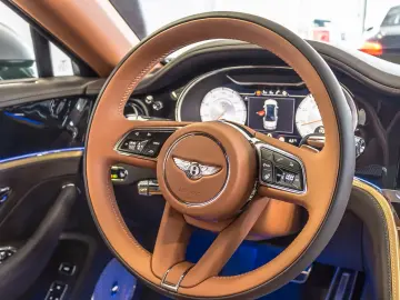 Bentley Continental Flying Spur_Mulliner_V8