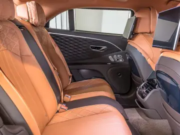 Bentley Continental Flying Spur_Mulliner_V8