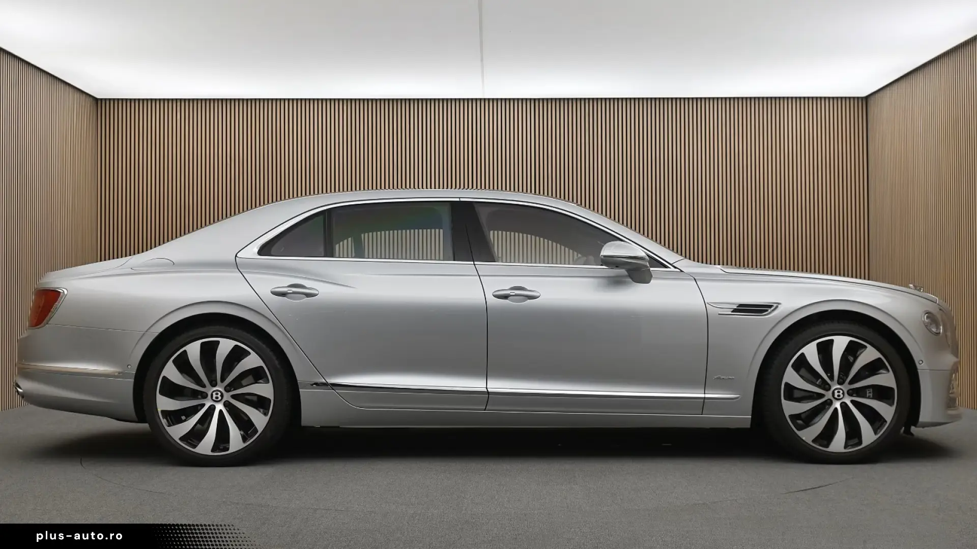 Bentley Continental Flying Spur_Azure
