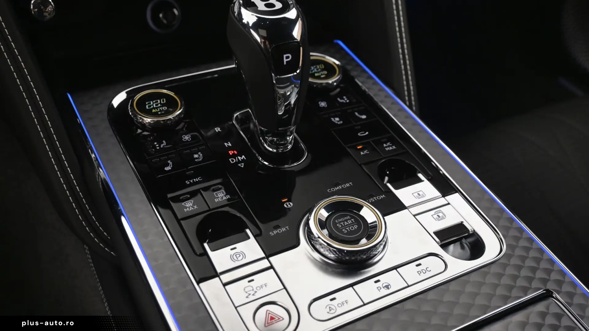 Bentley Continental Flying Spur_Azure