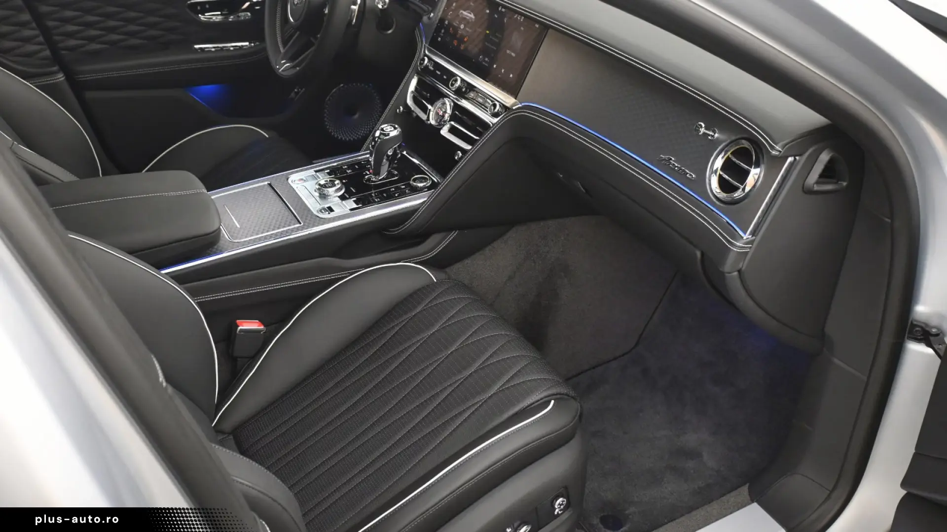 Bentley Continental Flying Spur_Azure