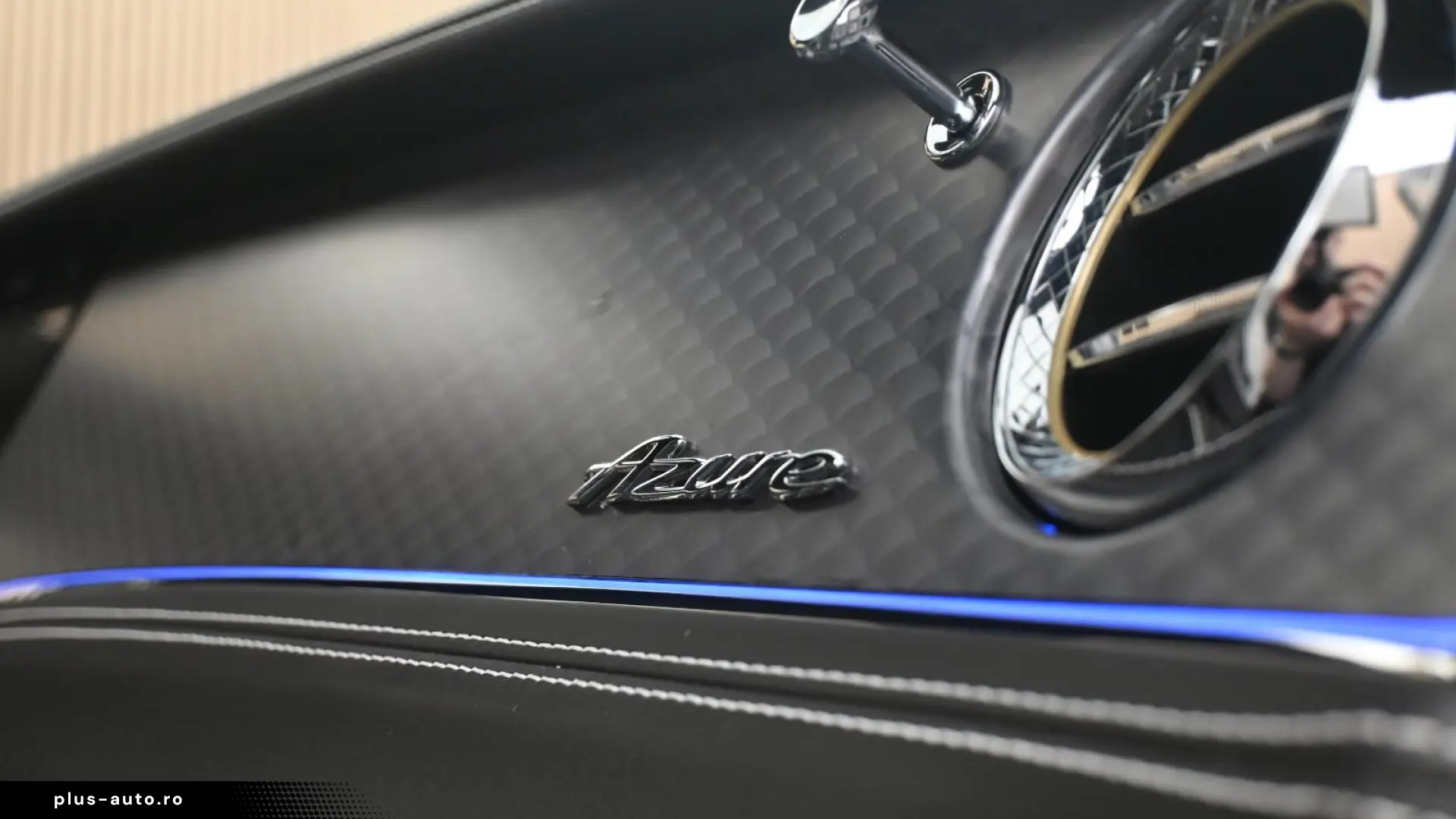 Bentley Continental Flying Spur_Azure