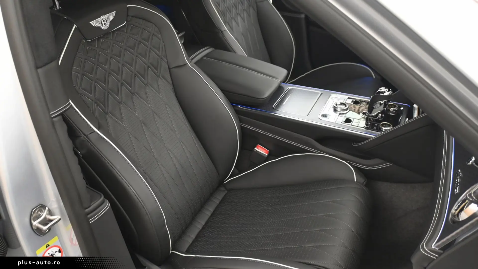 Bentley Continental Flying Spur_Azure