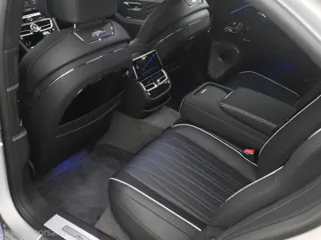 Bentley Continental Flying Spur_Azure