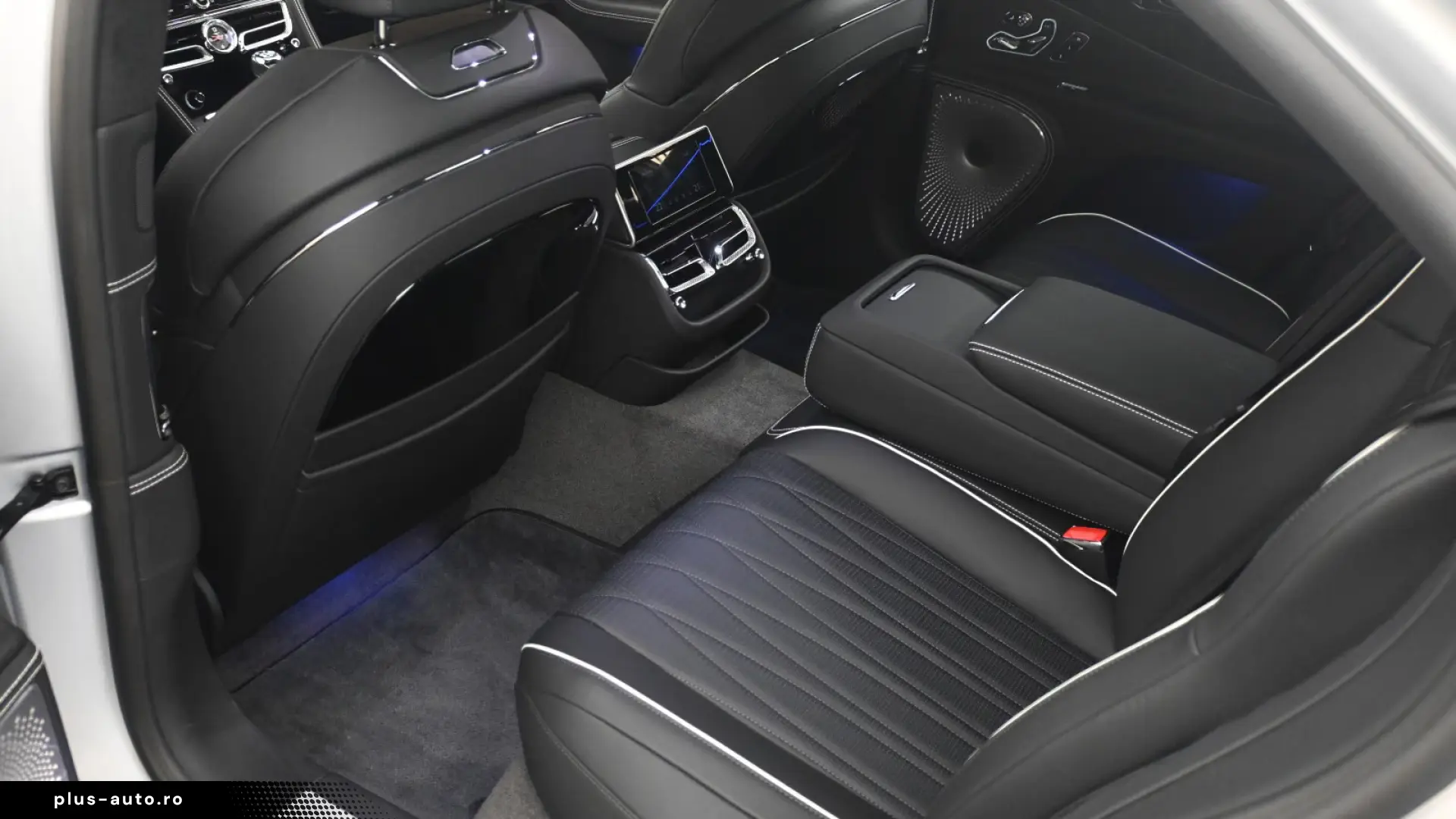 Bentley Continental Flying Spur_Azure