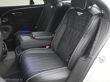Bentley Continental Flying Spur_Azure