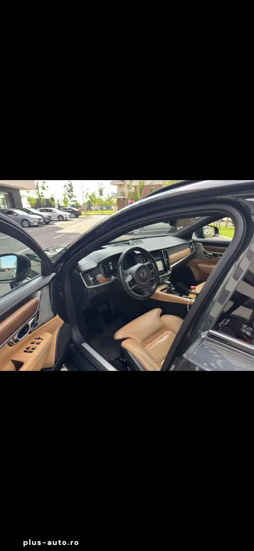 Volvo V90