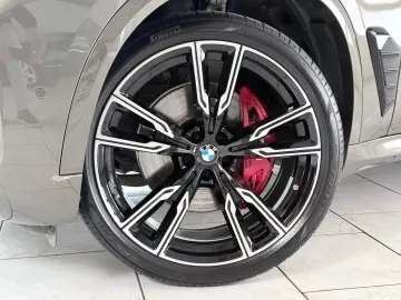 BMW X5 40d xDrive M Sport-AHK Pano ACC B&W 360 HUD