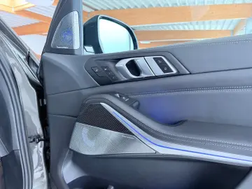 BMW X5 40d xDrive M Sport-AHK Pano ACC B&W 360 HUD