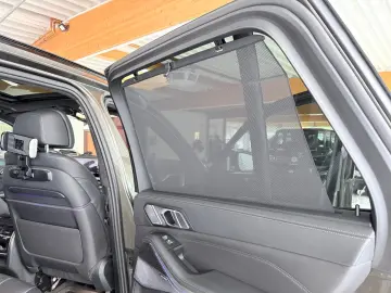 BMW X5 40d xDrive M Sport-AHK Pano ACC B&W 360 HUD