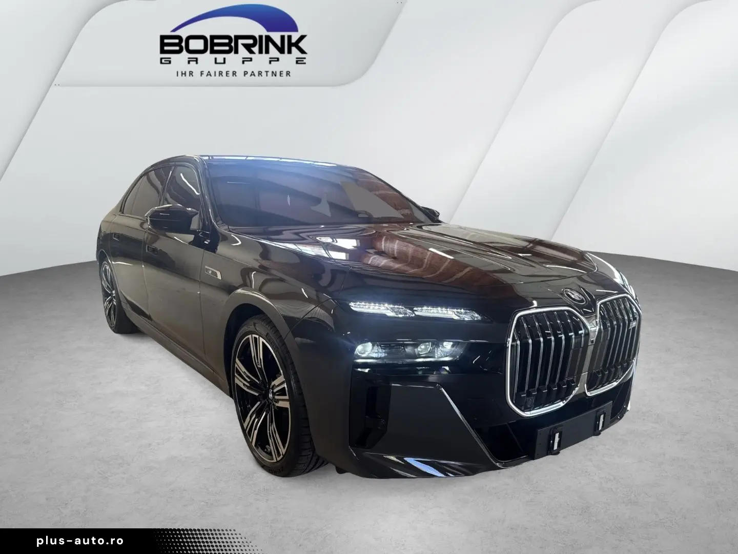BMW M760 e xDrive Hybrid Pano RFK PDC Surround View