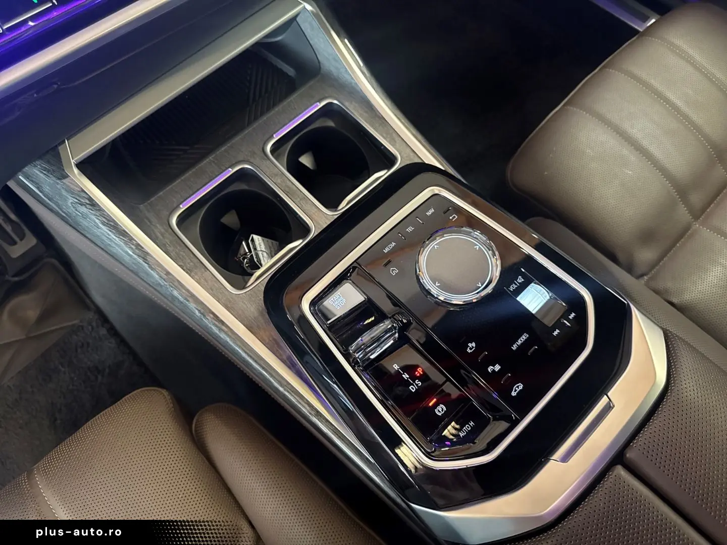 BMW M760 e xDrive Hybrid Pano RFK PDC Surround View