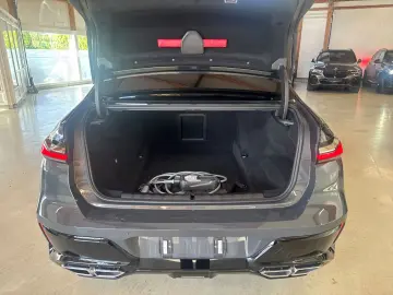 BMW M760 e xDrive Hybrid Pano RFK PDC Surround View