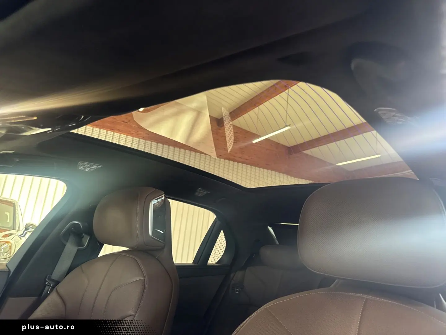 BMW M760 e xDrive Hybrid Pano RFK PDC Surround View
