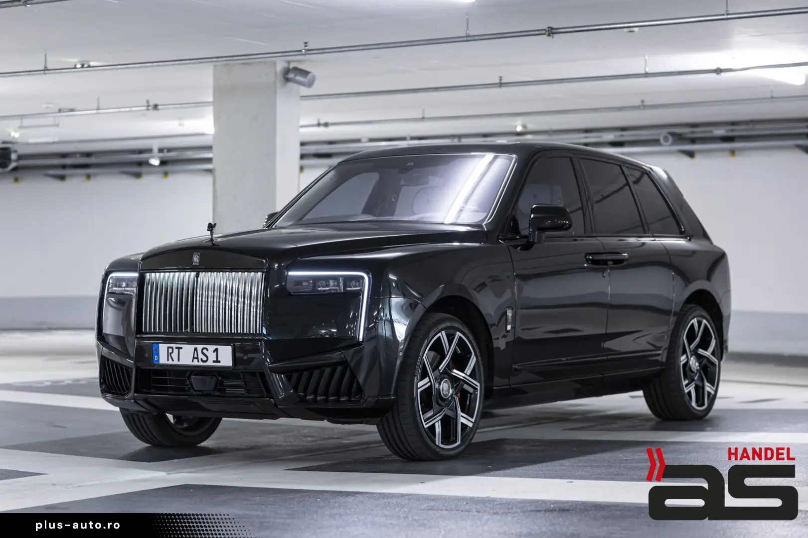 ROLLS ROYCE Cullinan BlackBadge Series II Starlight Bespoke