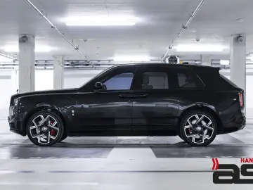 ROLLS ROYCE Cullinan BlackBadge Series II Starlight Bespoke