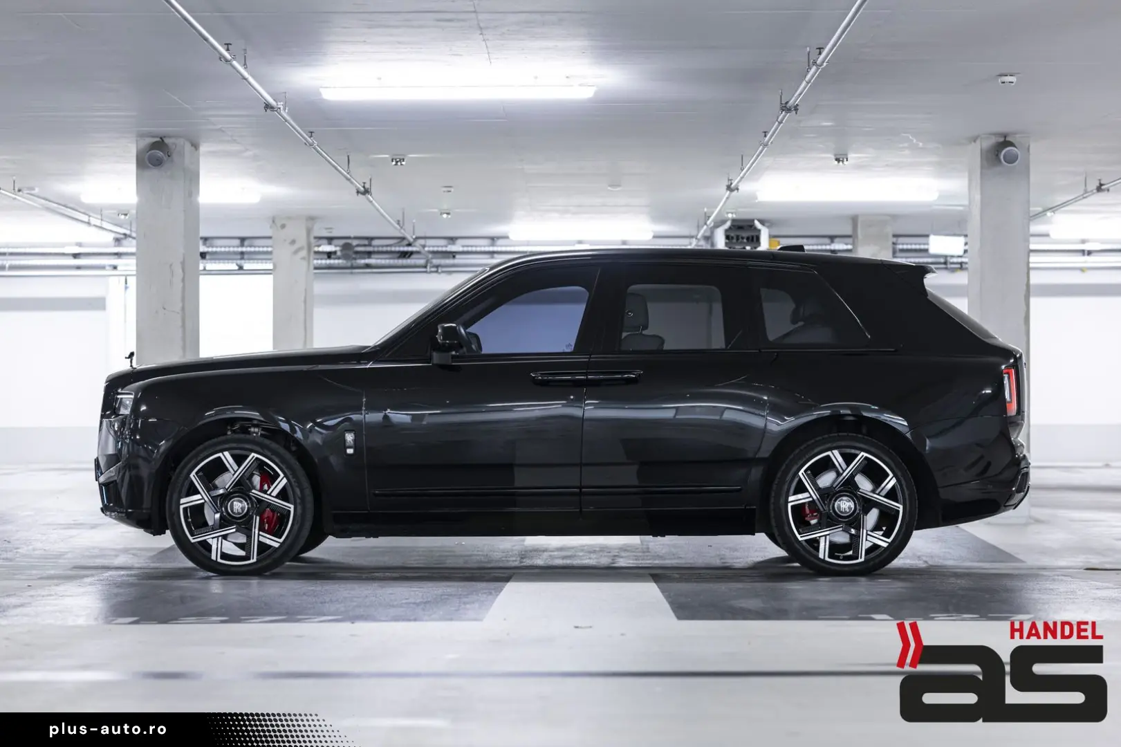 ROLLS ROYCE Cullinan BlackBadge Series II Starlight Bespoke