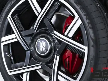 ROLLS ROYCE Cullinan BlackBadge Series II Starlight Bespoke