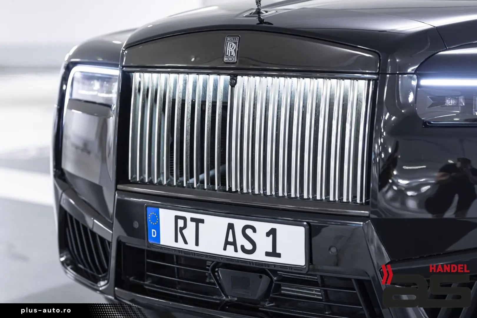 ROLLS ROYCE Cullinan BlackBadge Series II Starlight Bespoke