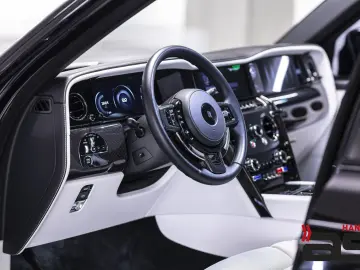 ROLLS ROYCE Cullinan BlackBadge Series II Starlight Bespoke