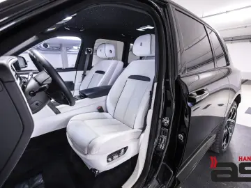 ROLLS ROYCE Cullinan BlackBadge Series II Starlight Bespoke