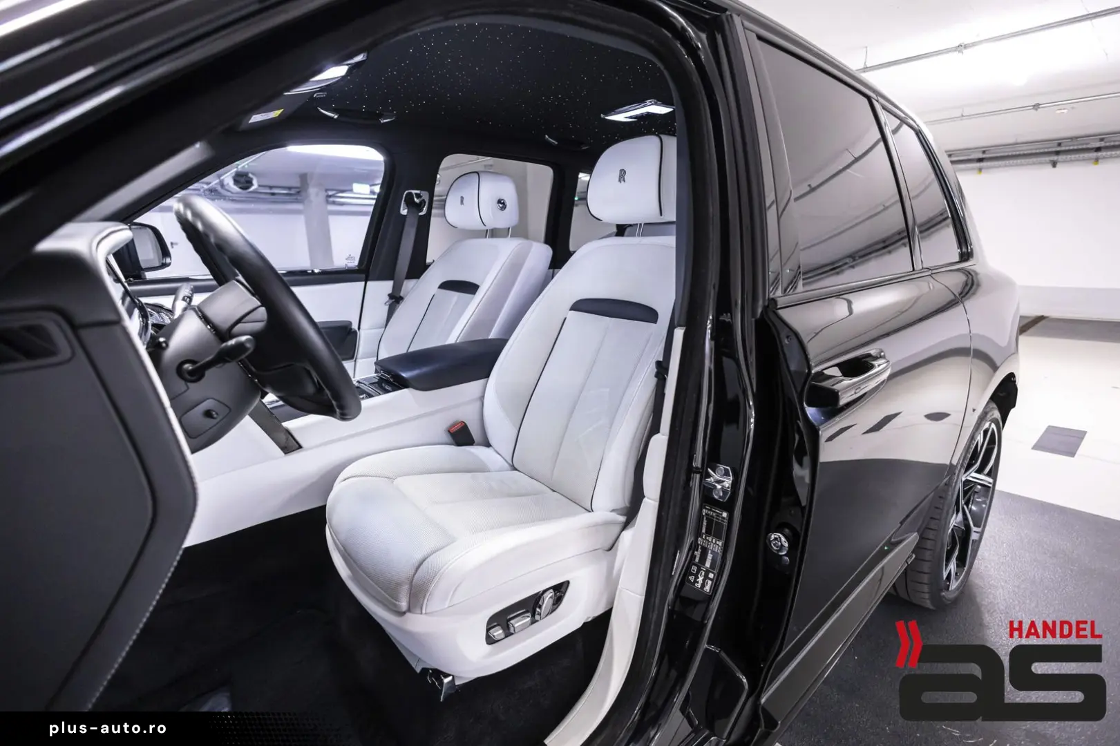 ROLLS ROYCE Cullinan BlackBadge Series II Starlight Bespoke