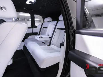 ROLLS ROYCE Cullinan BlackBadge Series II Starlight Bespoke