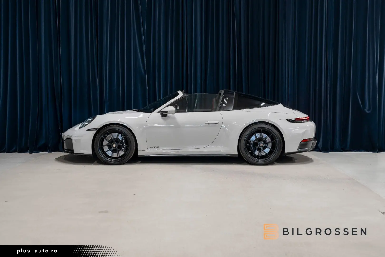 PORSCHE 911 Targa 4 GTS SportDesign Carbon Lyft BOSE
