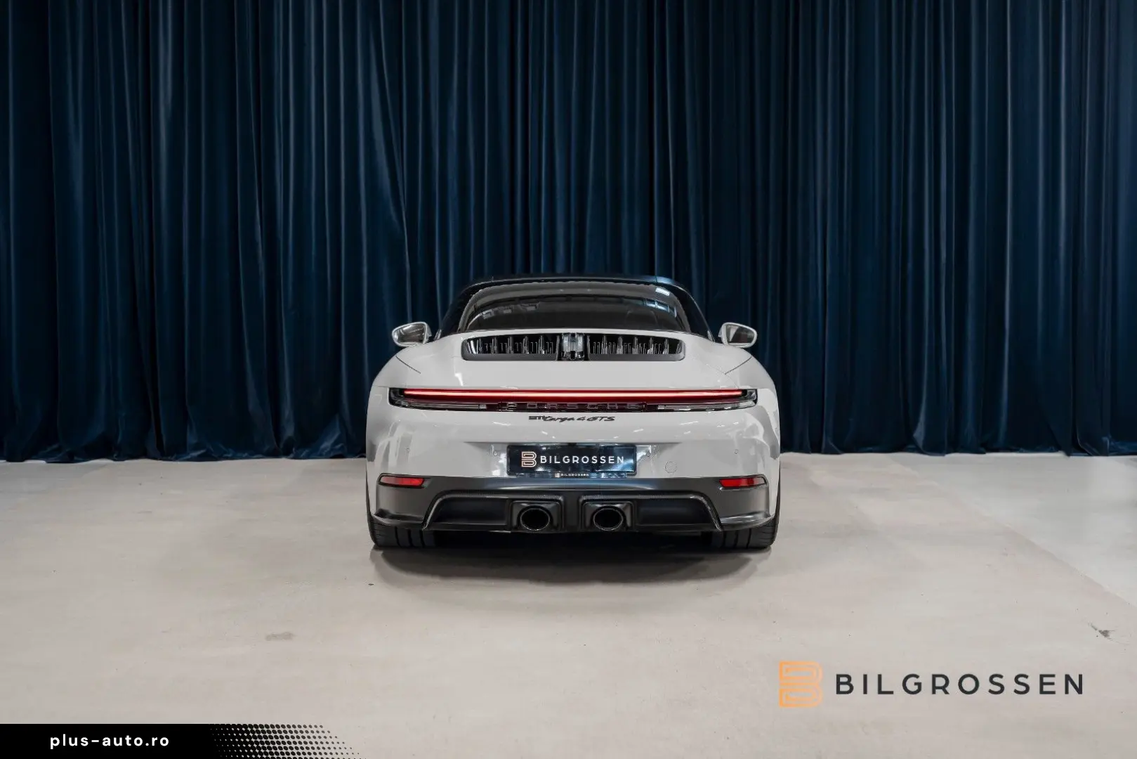 PORSCHE 911 Targa 4 GTS SportDesign Carbon Lyft BOSE