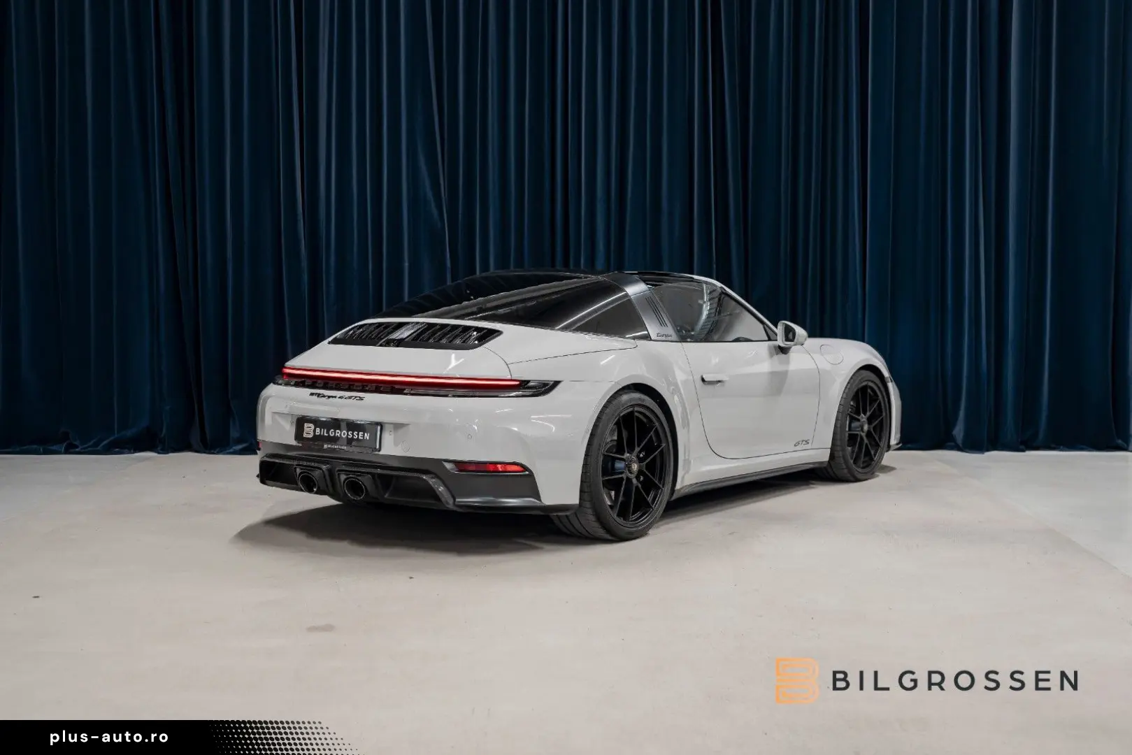 PORSCHE 911 Targa 4 GTS SportDesign Carbon Lyft BOSE