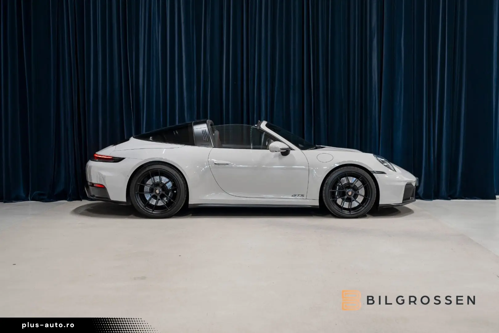 PORSCHE 911 Targa 4 GTS SportDesign Carbon Lyft BOSE