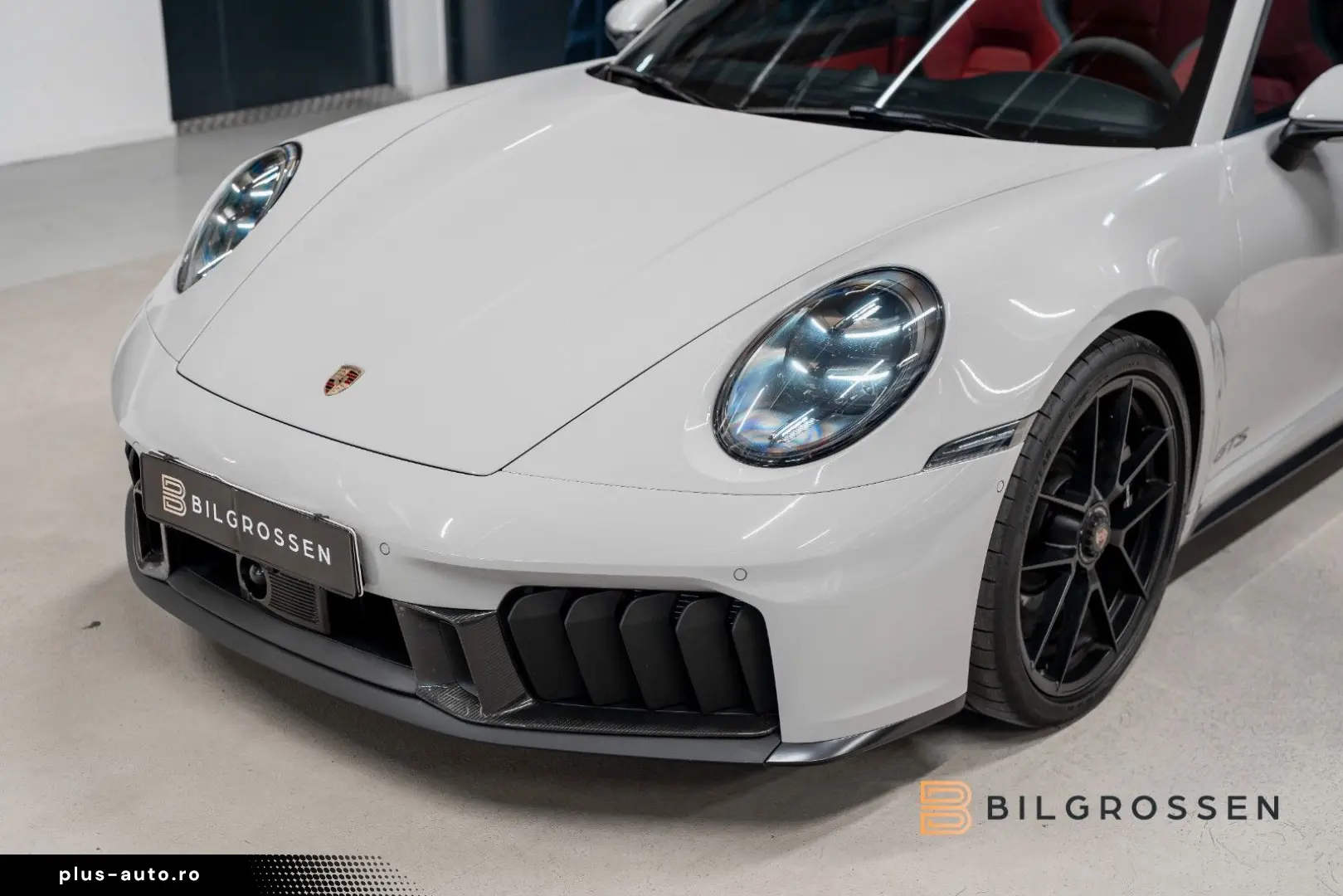 PORSCHE 911 Targa 4 GTS SportDesign Carbon Lyft BOSE