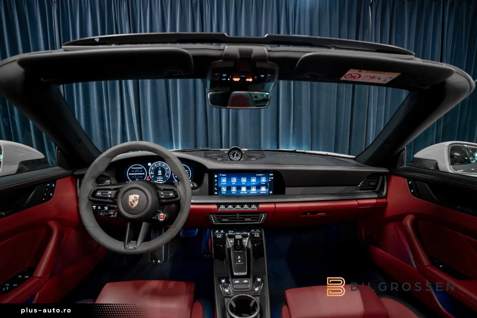 PORSCHE 911 Targa 4 GTS SportDesign Carbon Lyft BOSE