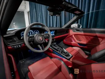 PORSCHE 911 Targa 4 GTS SportDesign Carbon Lyft BOSE