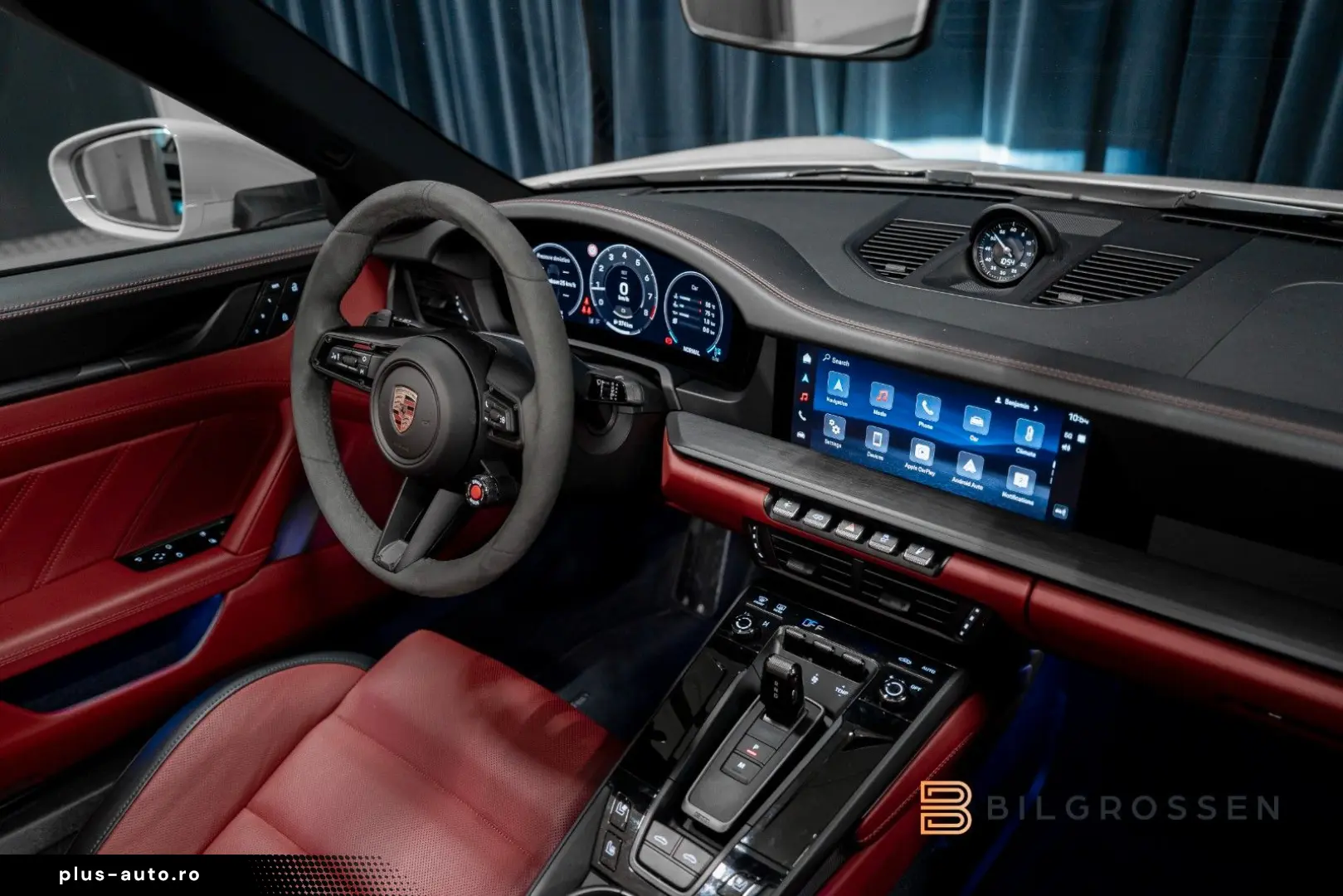 PORSCHE 911 Targa 4 GTS SportDesign Carbon Lyft BOSE
