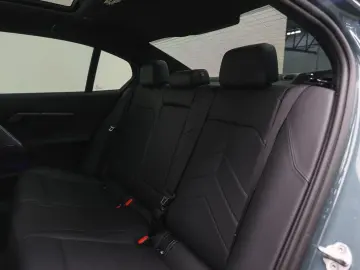 BMW 550 5 Serie 550e xDrive M Sport automatik   Pano