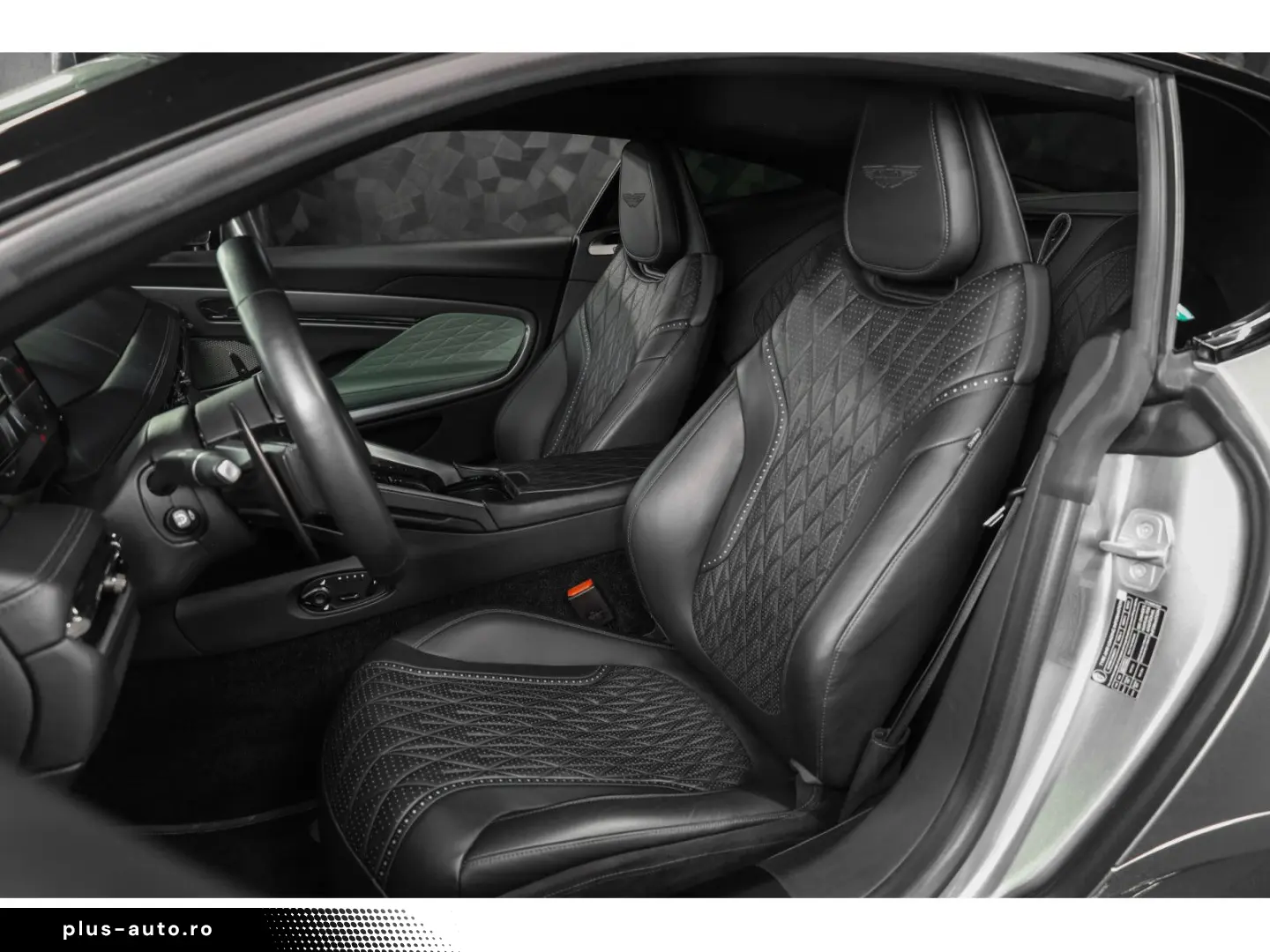 ASTON MARTIN DB12 V8 Twin Turbo - ALUMINITE SILVER