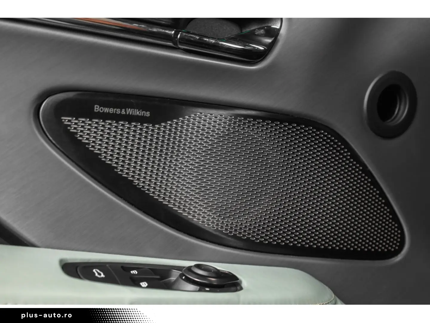 ASTON MARTIN DB12 V8 Twin Turbo - ALUMINITE SILVER
