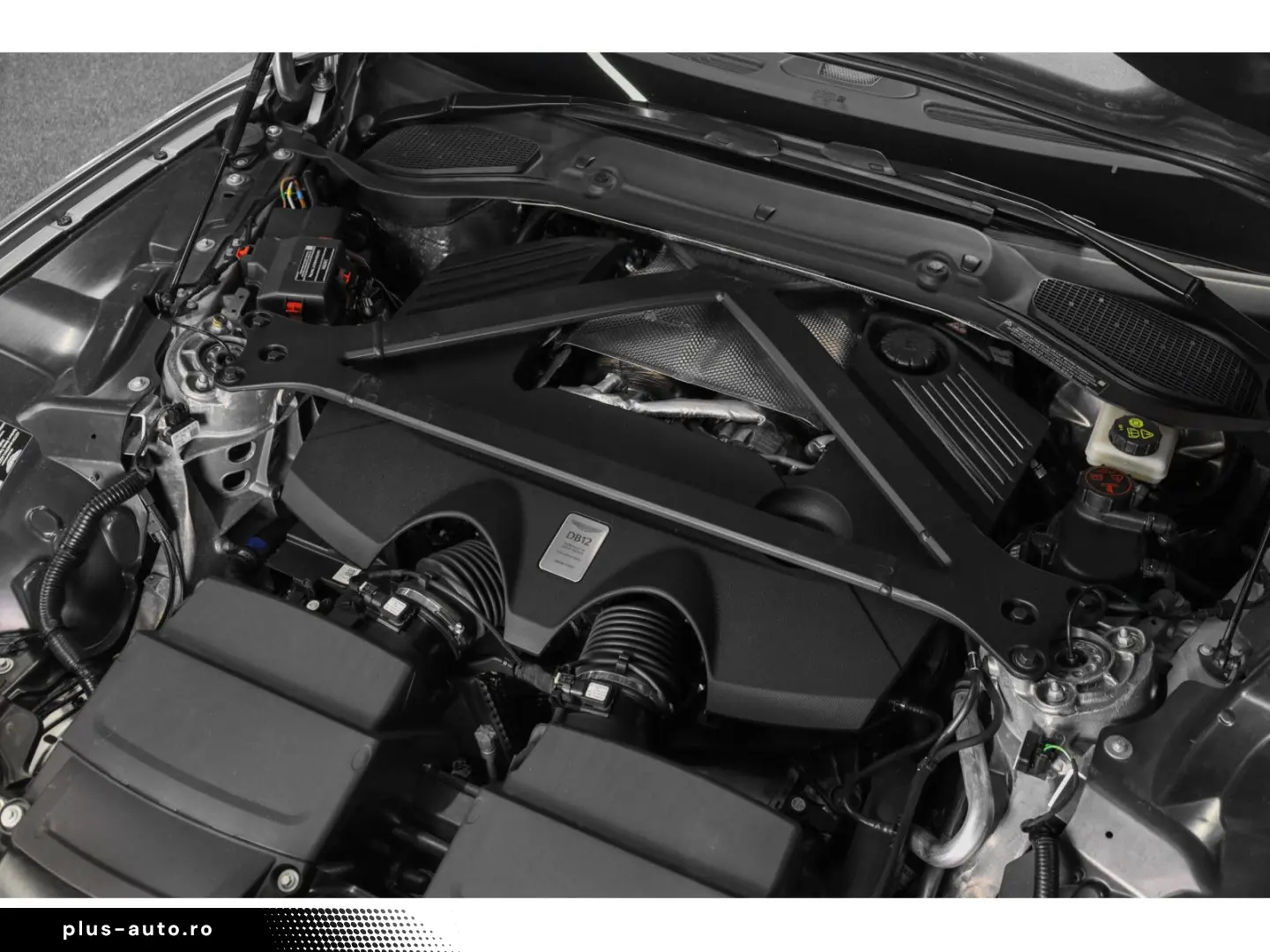 ASTON MARTIN DB12 V8 Twin Turbo - ALUMINITE SILVER