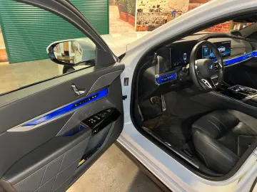 BMW 750 e xDrive M-Sport  Kristall  Leder  HUD  Pano