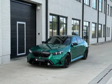 BMW M5 Plug-In Hybrid xDrive A