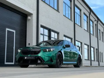 BMW M5 Plug-In Hybrid xDrive A