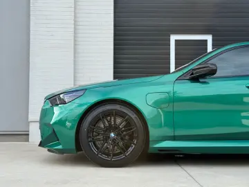 BMW M5 Plug-In Hybrid xDrive A