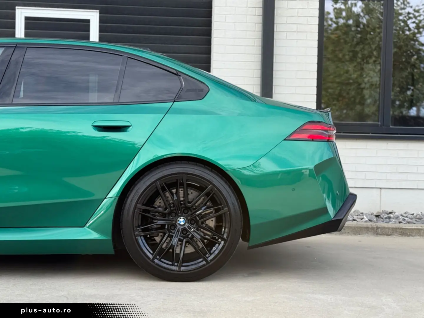 BMW M5 Plug-In Hybrid xDrive A