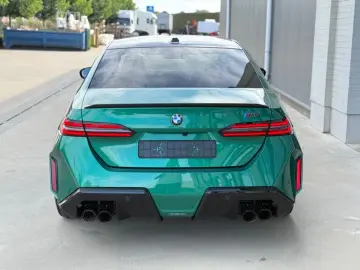 BMW M5 Plug-In Hybrid xDrive A
