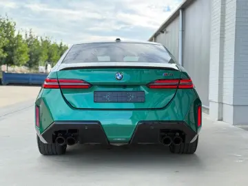 BMW M5 Plug-In Hybrid xDrive A